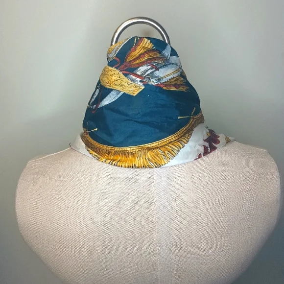 Hand rolled 100% Silk Scarf - Picture 2 of 3